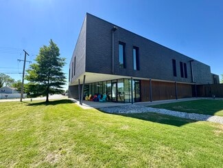 Plus de détails pour 1011 SW A St, Bentonville, AR - Bureau à louer