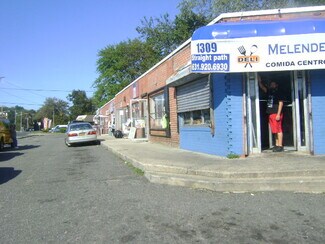 Plus de détails pour 1309-1323 Straight Path, Wyandanch, NY - Local commercial à louer