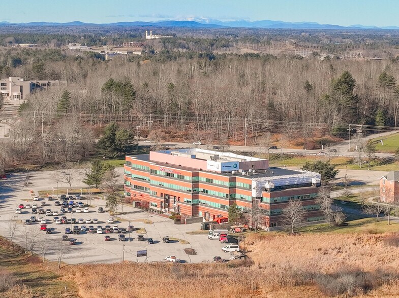 82 Running Hill Rd, South Portland, ME à vendre - Photo de l’immeuble – Image 2 sur 13