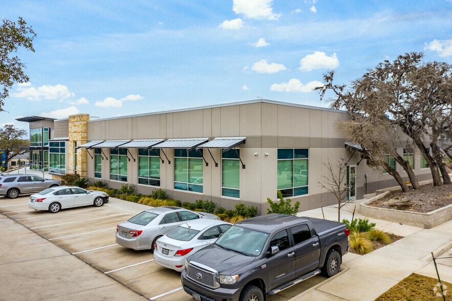 17215 Jones Maltsberger Rd, San Antonio, TX à louer - Photo de l’immeuble – Image 3 sur 12