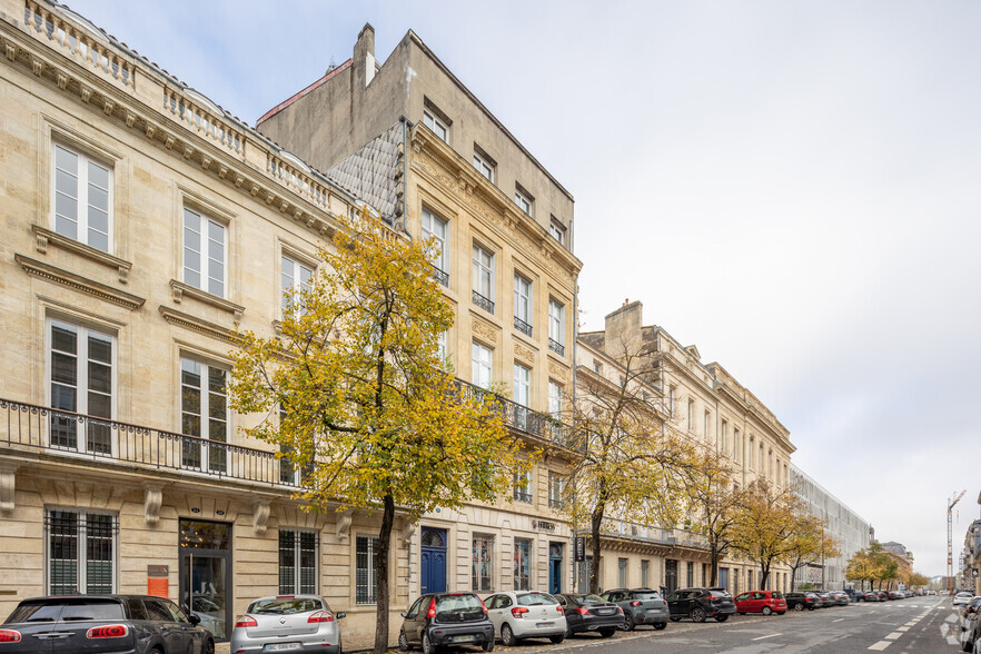 Immeuble residentiel dans Bordeaux à vendre - Photo de l’immeuble – Image 3 sur 3