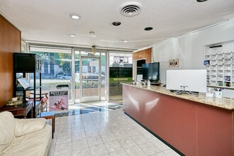 2551 Beverly Blvd, Los Angeles, CA à louer Photo intérieure– Image 2 sur 35