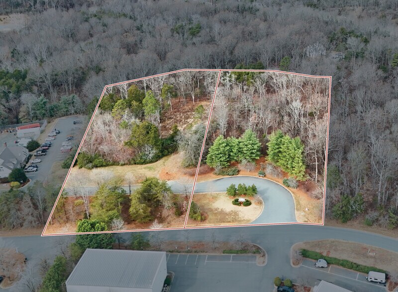 640-650 Hunters Pl, Charlottesville, VA à louer - Photo principale – Image 1 sur 3
