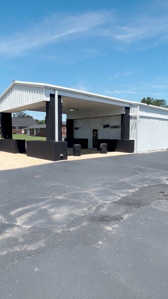 5939 US-72 Hwy, Killen, AL à louer - Vidéo sur l’annonce professionnelle – Image 3 sur 11