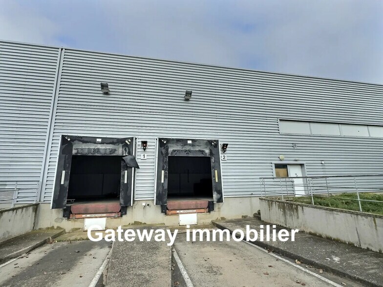 Industriel/Logistique dans Clermont-Ferrand à louer - Photo de l’immeuble – Image 3 sur 17
