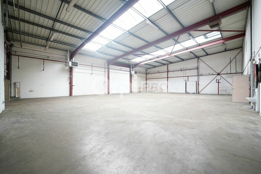 2736 Route De Ravel, Mornant à louer - Photo de l’immeuble – Image 1 sur 20