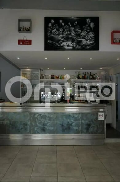 Local commercial dans Marseillan à vendre - Photo de l’immeuble – Image 3 sur 5