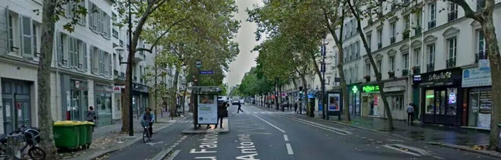 Local commercial dans Paris à louer - Photo de l’immeuble – Image 2 sur 2