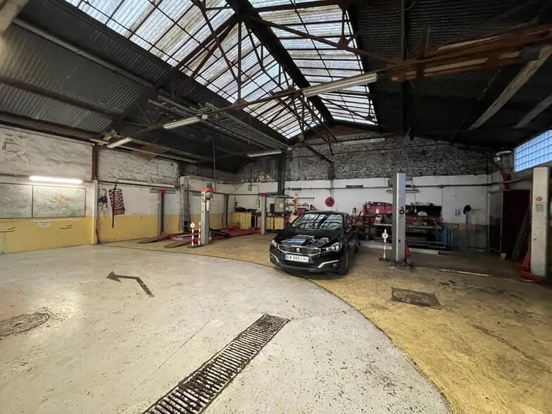 Local d'activités dans Malakoff à vendre - Photo de l’immeuble – Image 3 sur 5