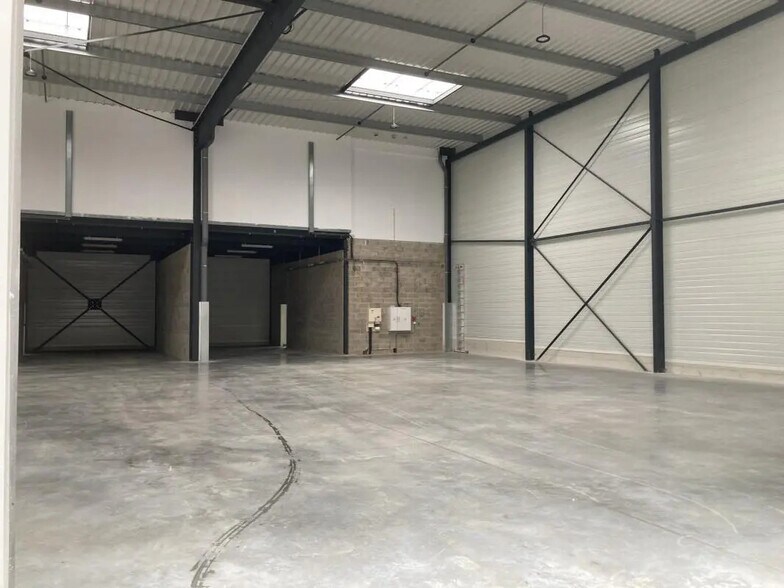 Local d'activités dans Gellainville à vendre - Photo intérieure – Image 2 sur 14