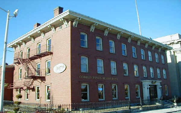 91 Dutton St, Lowell, MA à vendre - Photo de l’immeuble – Image 2 sur 7