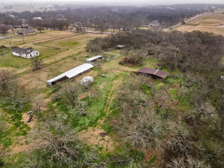 5545 County Road 1022, Joshua, TX à vendre - Photo de l’immeuble – Image 3 sur 16