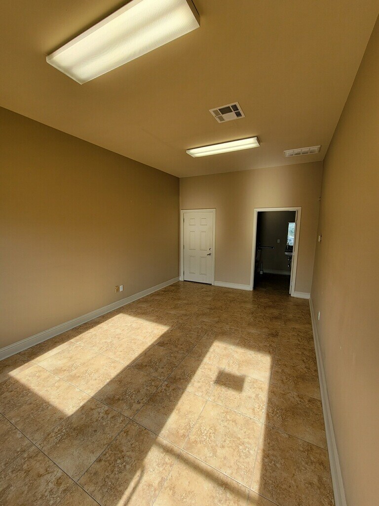 2647 Florida Ave, Kenner, LA à louer Photo intérieure– Image 1 sur 8