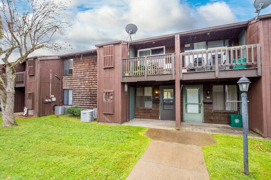 101-404 Cedar Hill Dr, McMurray, PA à vendre - Photo de l’immeuble – Image 3 sur 8