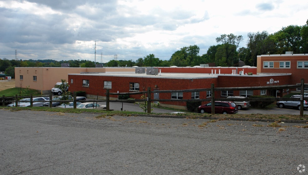5055 Madison Rd, Cincinnati, OH à vendre - Photo principale – Image 1 sur 2
