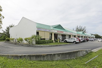 Plus de détails pour 600 Goodlette Rd N, Naples, FL - Local commercial à louer