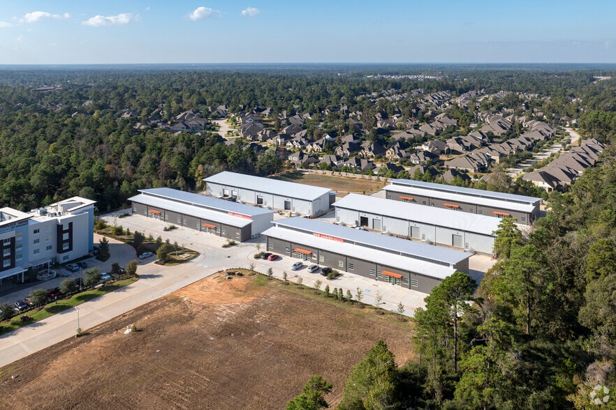 1030 Outpost Dr, Conroe, TX à louer - Aérien – Image 3 sur 13