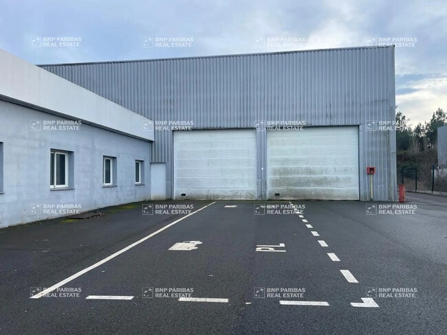 Plus de détails pour Bureau, Local d'activités à louer