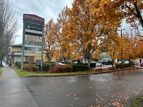 1625 72nd St E, Tacoma, WA à louer Photo intérieure– Image 2 sur 5