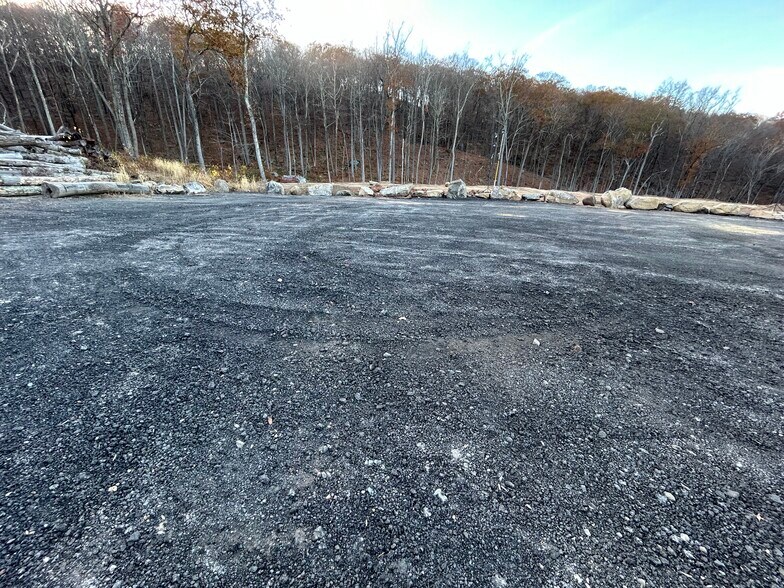 107 Sterling Mine rd, Sloatsburg, NY à louer - Photo de l’immeuble – Image 3 sur 6