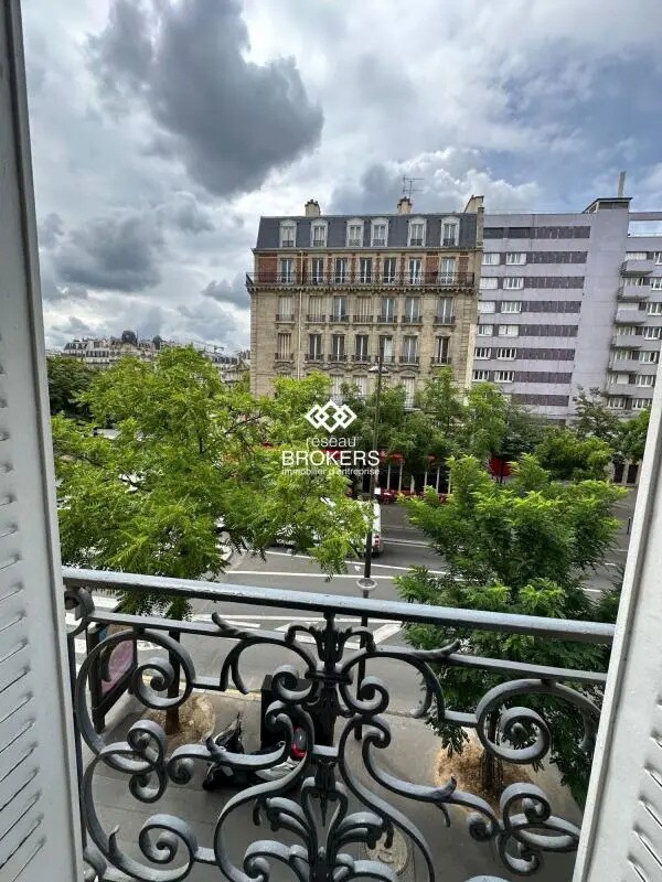 Bureau dans Paris à louer Photo de l’immeuble– Image 1 sur 8