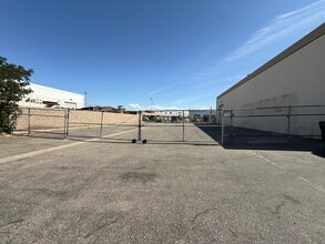 1931 Sampson Ave, Corona, CA à louer Photo intérieure– Image 2 sur 2