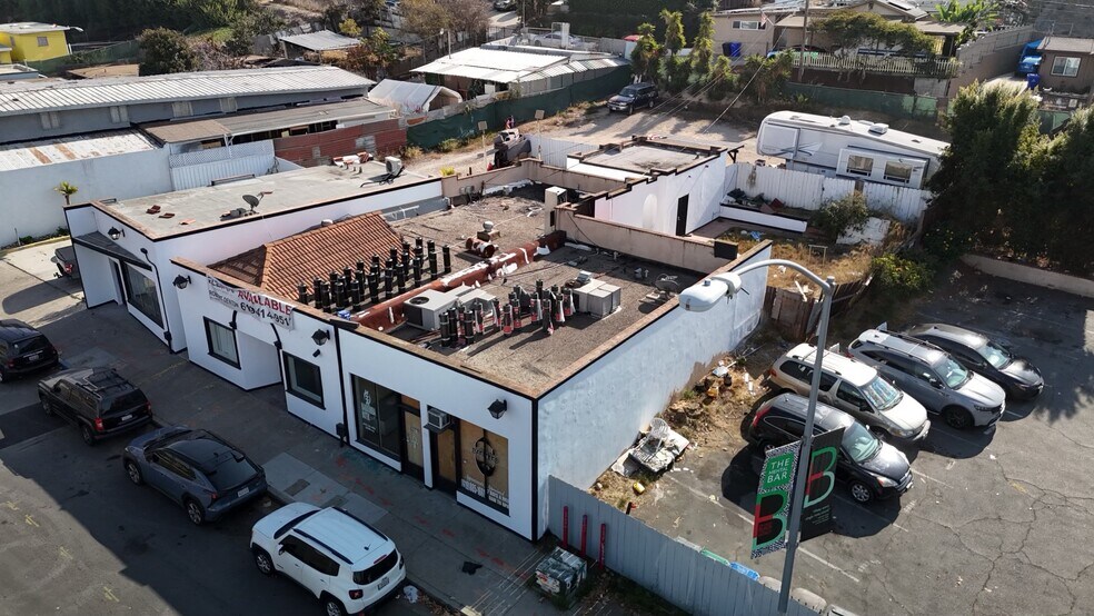6375-6381 Imperial Ave, San Diego, CA à louer - Photo de l’immeuble – Image 3 sur 7