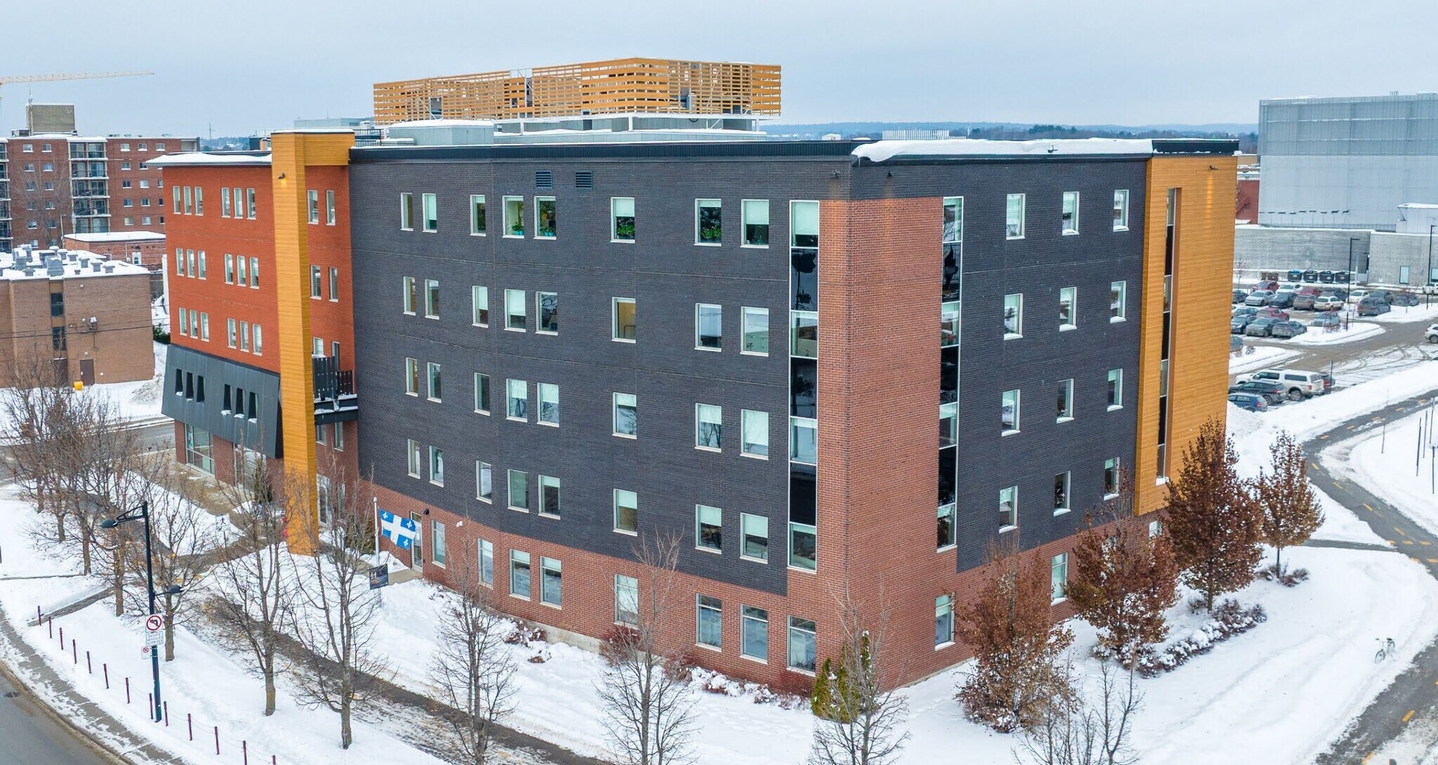 275 Rue Latour, Saint-Jérôme, QC à vendre Photo de l’immeuble– Image 1 sur 11