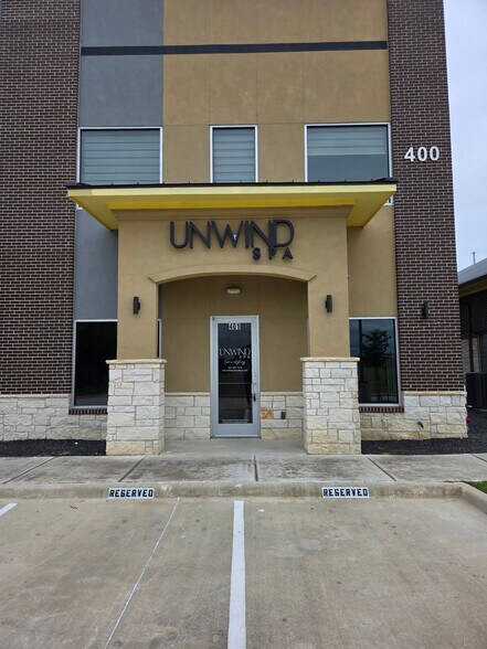 25663 Smotherman Rd, Frisco, TX à louer - Photo de l’immeuble – Image 2 sur 26