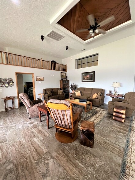 309 S 6th St, Loving, NM à vendre - Photo intérieure – Image 3 sur 6