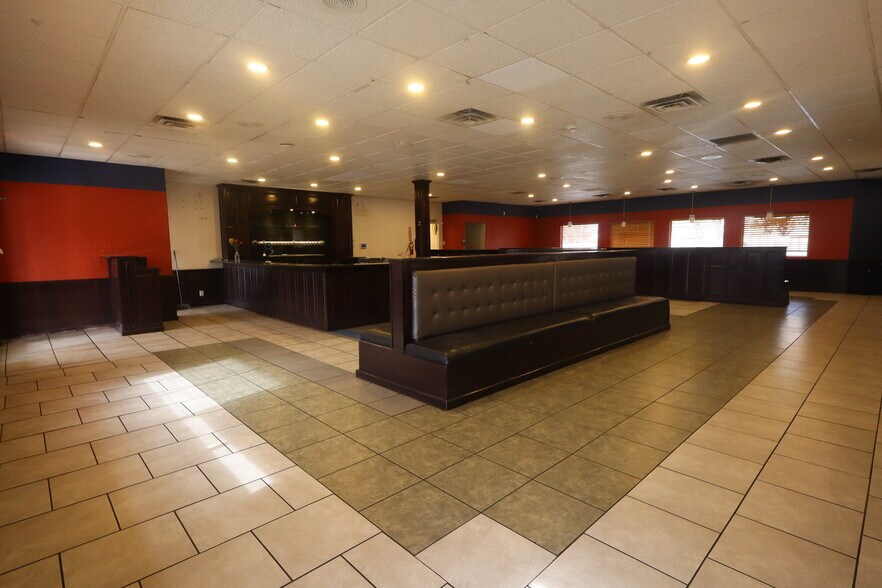 4243 Montgomery Blvd NE, Albuquerque, NM à louer - Photo de l’immeuble – Image 3 sur 14