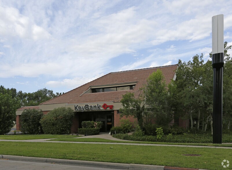 562 S Main St, Bountiful, UT à louer - Photo de l’immeuble – Image 1 sur 4