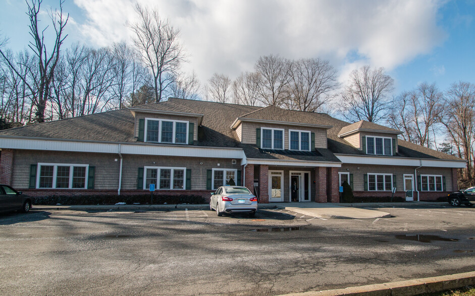 35 Copps Hill Rd, Ridgefield, CT à louer - Photo de l’immeuble – Image 3 sur 3