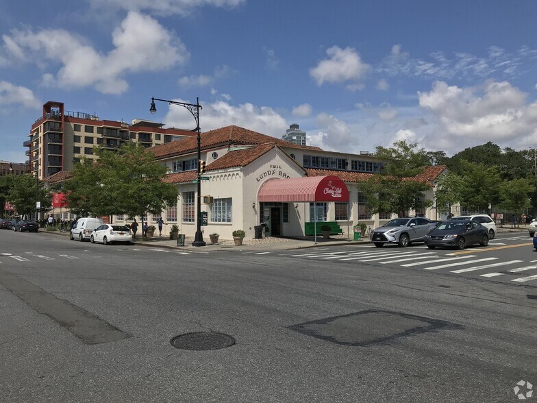1901 Emmons Ave, Brooklyn, NY à louer - Photo principale – Image 1 sur 1