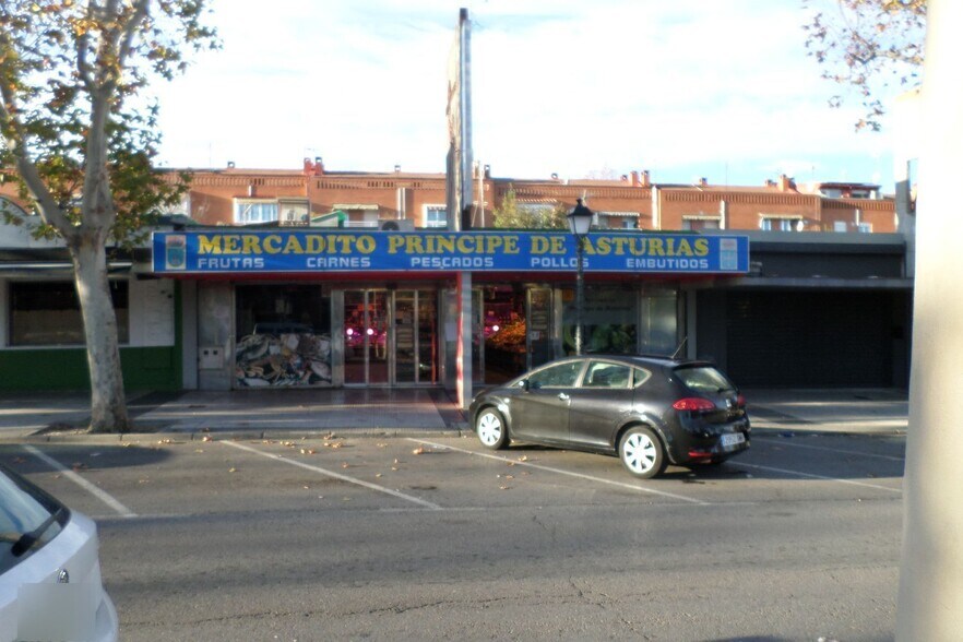 Local commercial dans Villaviciosa de Odón, Madrid à vendre - Photo de l’immeuble – Image 2 sur 2