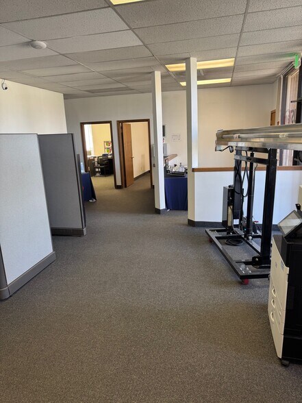 4980 W Amelia Earhart, Salt Lake City, UT à louer - Photo de l’immeuble – Image 3 sur 7