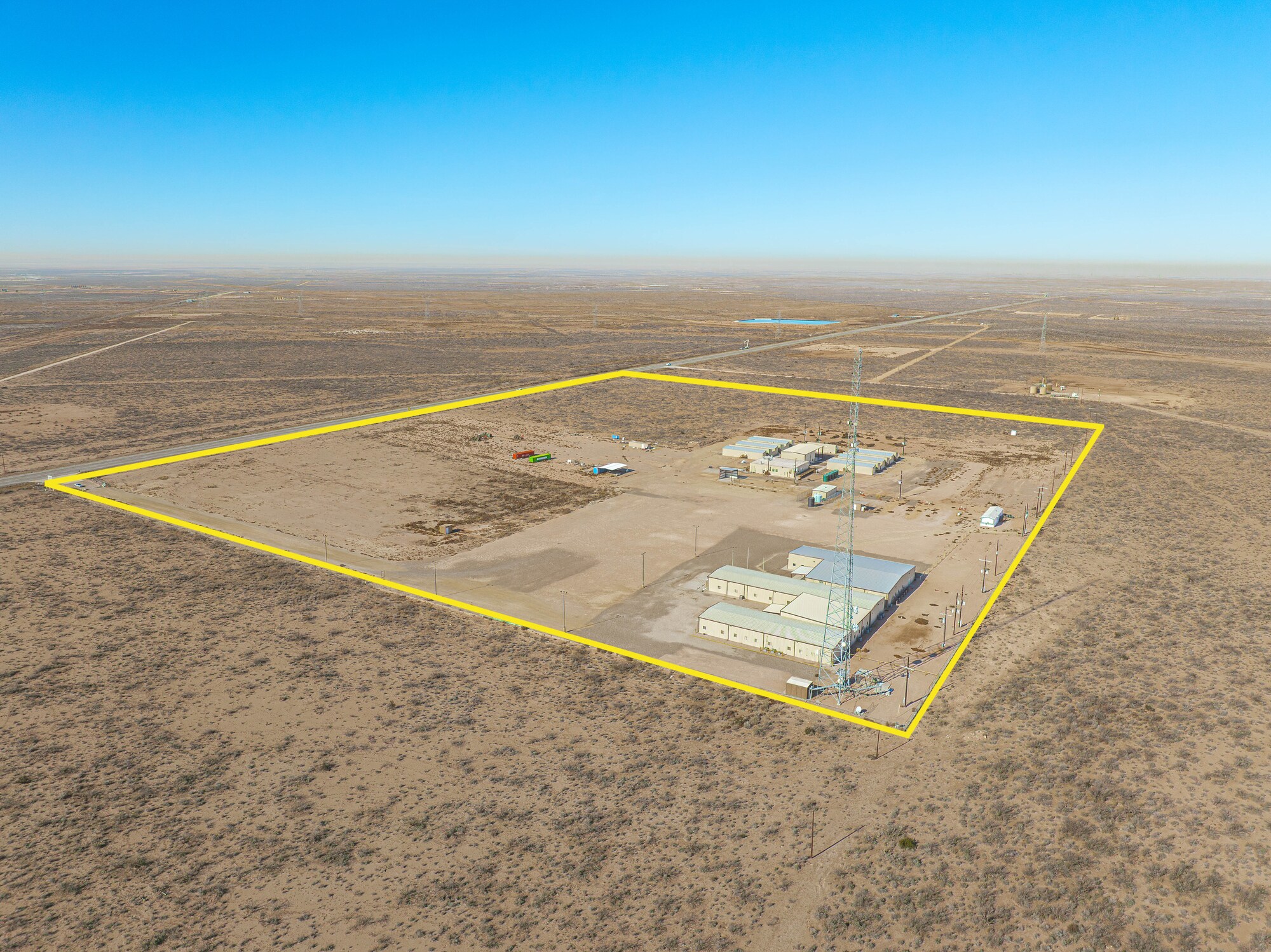 906 S Highway 285, Pecos, TX à vendre Photo principale– Image 1 sur 76