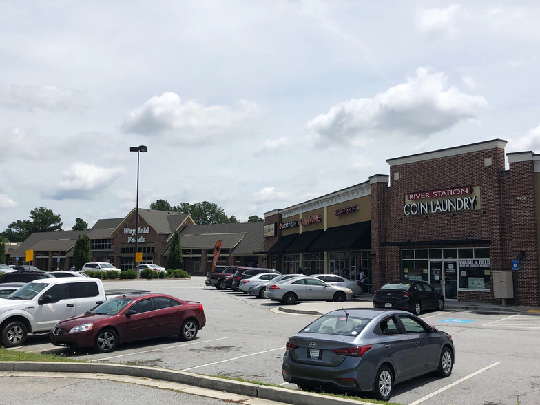 5456 W Fayetteville Rd, Atlanta, GA à louer - Photo de l’immeuble – Image 3 sur 4