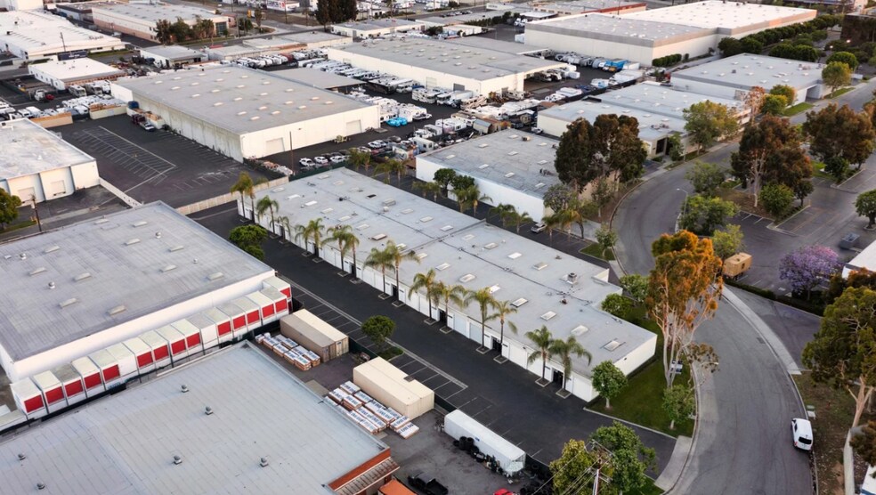 13538-13594 Pumice St, Norwalk, CA à louer - Photo de l’immeuble – Image 3 sur 4