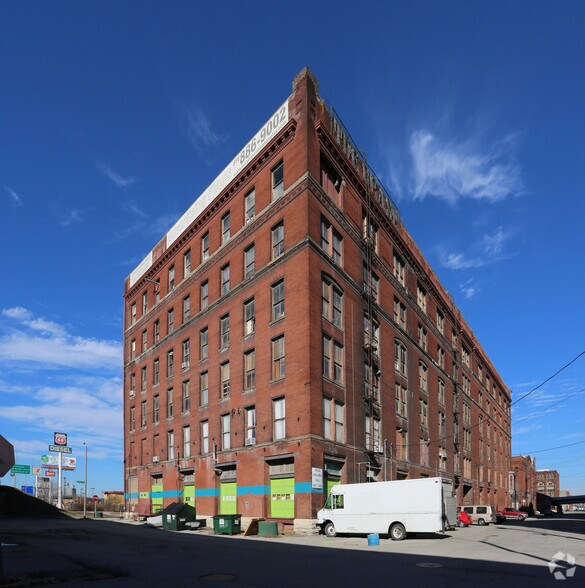 1420 W 13th Ter, Kansas City, MO à vendre - Photo de l’immeuble – Image 3 sur 20