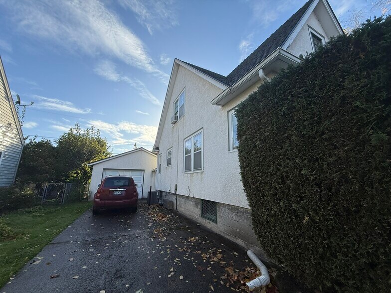 1966 McCoy Ave NE, Salem, OR à vendre - Photo de l’immeuble – Image 2 sur 3