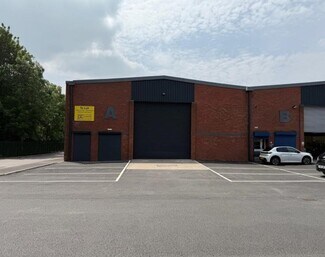 Plus de détails pour St Johns Ln, Bristol - Industriel/Logistique à louer