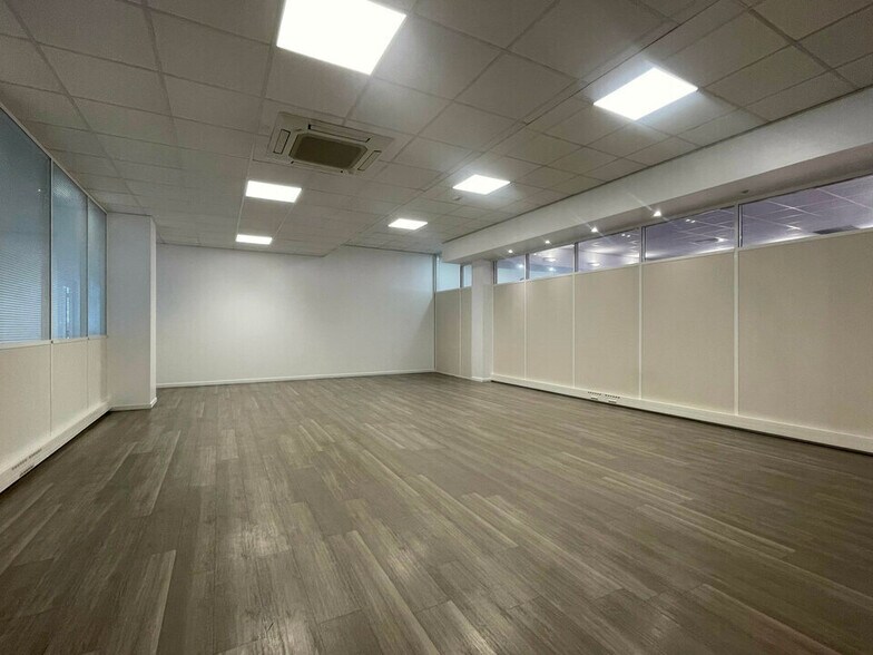 Bureau dans Le Havre à louer - Photo de l’immeuble – Image 3 sur 12