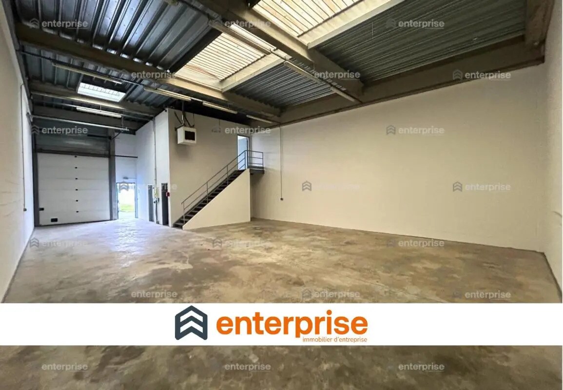 Local d’activités dans Chambly à louer Photo intérieure– Image 1 sur 4