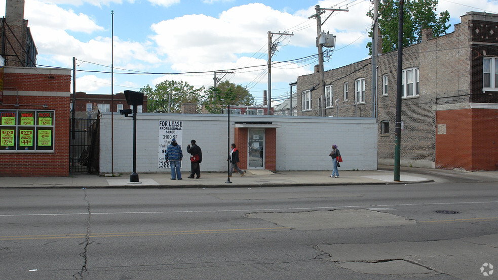 4809 W Chicago Ave, Chicago, IL à louer - Photo de l’immeuble – Image 2 sur 2