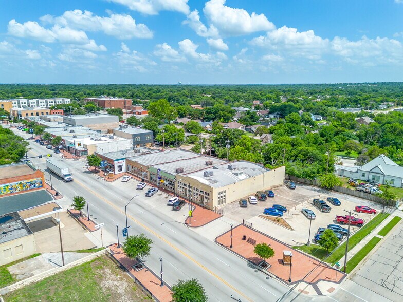 3014-3016 E Rosedale St, Fort Worth, TX à louer - Photo de l’immeuble – Image 3 sur 10