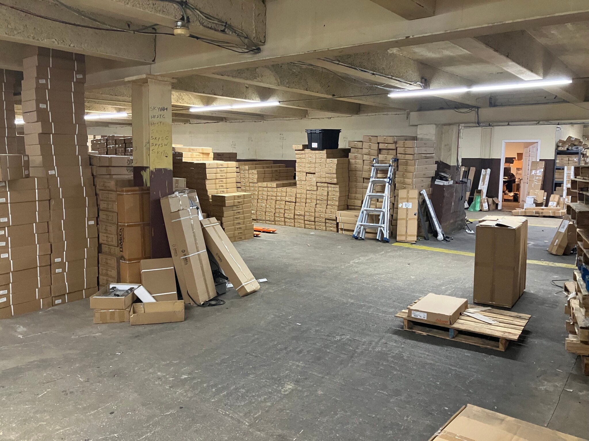 32 Intersection St, Hempstead, NY à louer Photo intérieure– Image 1 sur 6