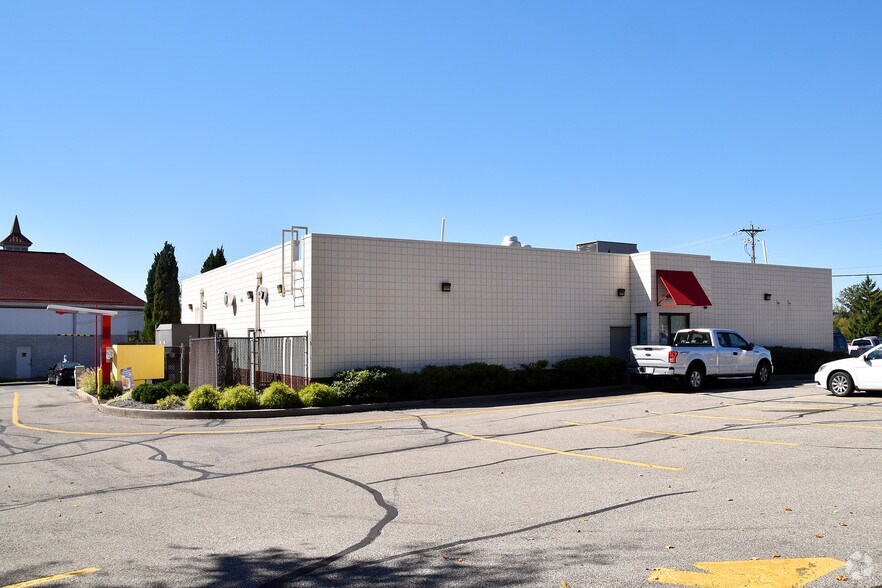 663 Justice Ct, Loveland, OH à vendre - Photo de l’immeuble – Image 3 sur 5
