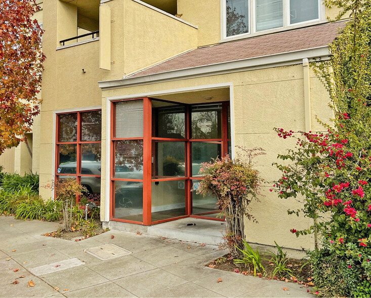 6522 Telegraph Ave, Oakland, CA à louer - Photo de l’immeuble – Image 2 sur 14