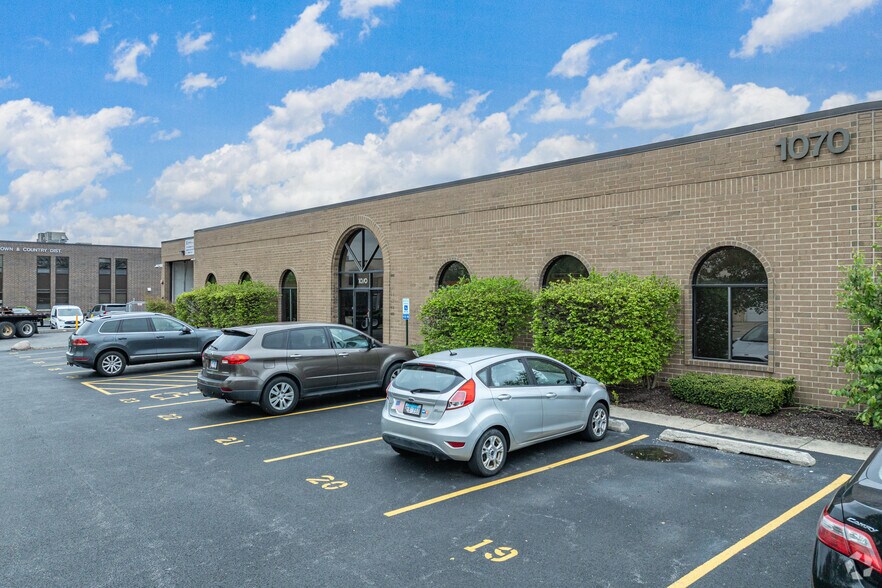 1070 W Ardmore Ave, Itasca, IL à louer - Photo principale – Image 1 sur 5